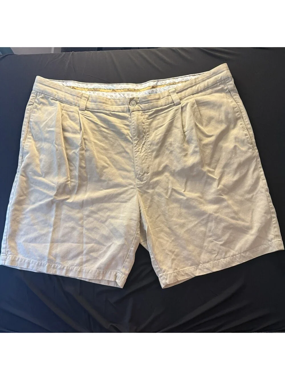 Tommy Bahama 100% Silk Shorts Men 42 Tan Khaki Flat Front Luxury Casual
